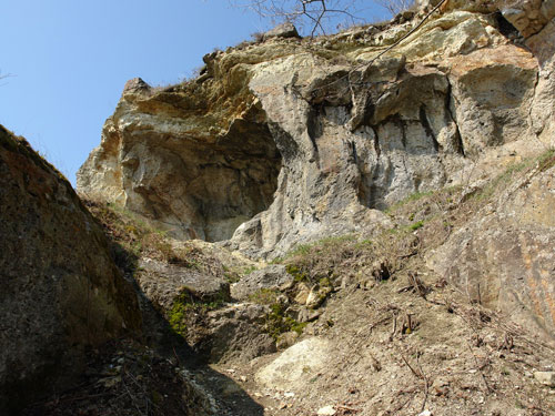 Foto surplombe in tufuri (c) Petru Goja